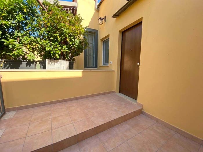 Casa bilocale in affitto in Piazza Camillo Benso di Cavour, Sanità, Napoli