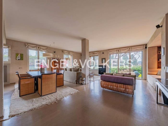 Appartamento con 5 locali in vendita in Via Alessandro Volta, Centro, Cassina Rizzardi