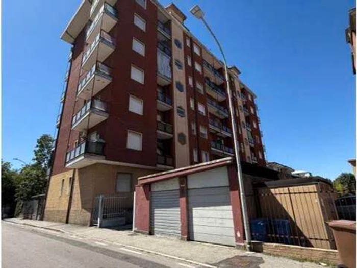 Appartamento con 6 locali in vendita in Via Eugenio Villoresi, Centro, Garbagnate Milanese