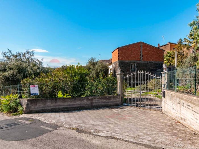 Casa con 5 locali in vendita in via nicolosi, Ragalna