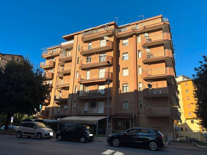 Appartamento con 6 locali in vendita in Via San Nicola, Atripalda