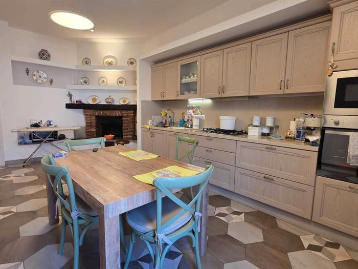 Appartamento con 6 locali in vendita in Monte Romano