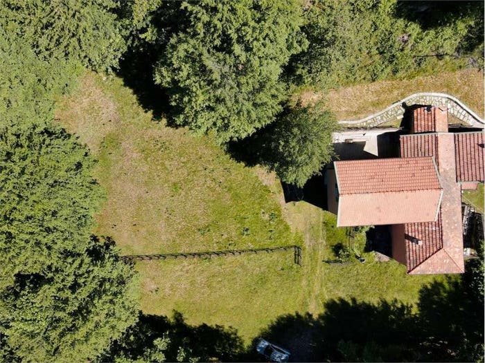 Casa quadrilocale in vendita in Carlazzo