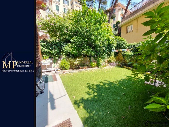 Appartamento trilocale in vendita in Corso Magenta, Castelletto, Genova