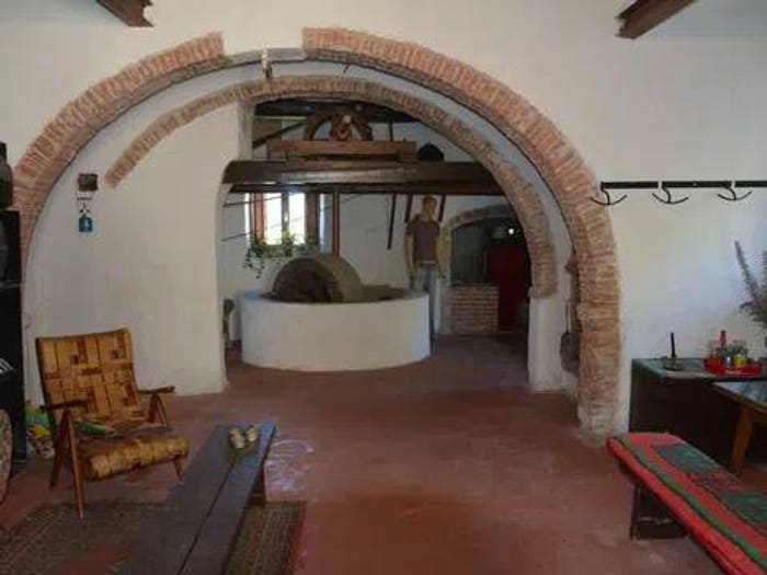 Casa con 6 locali in vendita in Calci