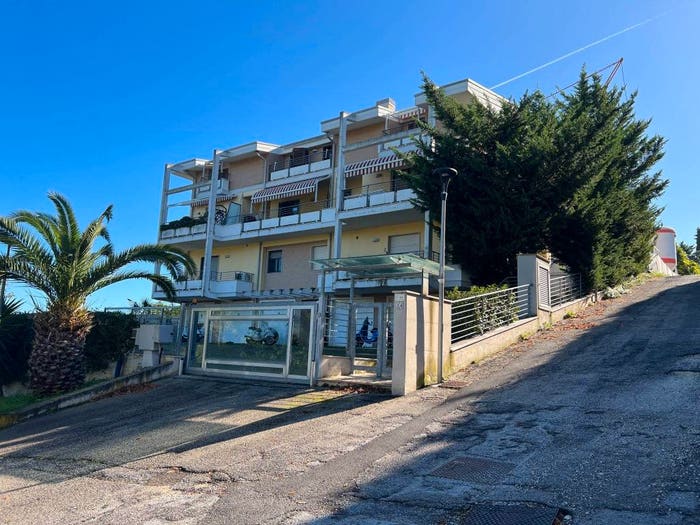 Appartamento trilocale in vendita in Strada Comunale Case d'Agnese, Montesilvano Colle, Montesilvano