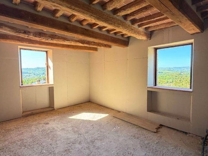 Appartamento con 6 locali in vendita in Poggibonsi