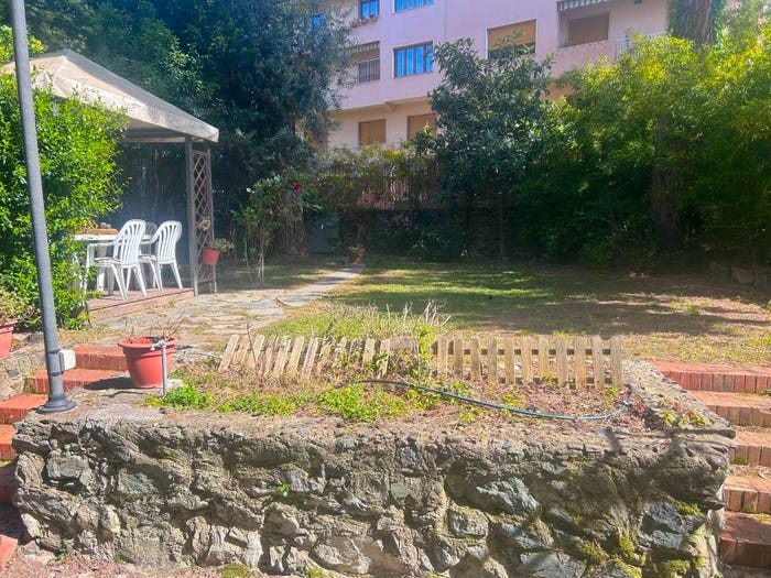 Appartamento con 5 locali in vendita in Via Siena, Albaro, Genova
