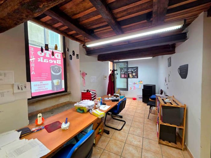Appartamento con 5 locali in vendita in Via Filippo Nicolai, Centro, Caprarola