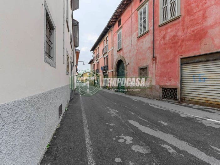 Appartamento trilocale in vendita in Via Roma A, Stezzano
