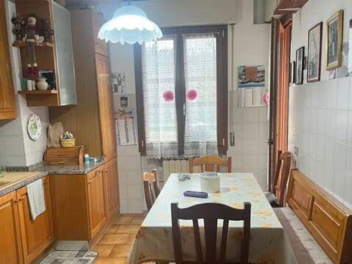 Appartamento quadrilocale in vendita in Via Di Poneta No Number, Il Ferrone, Greve in Chianti