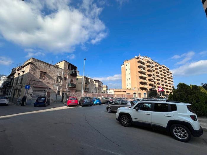 Appartamento trilocale in vendita in Vicolo Carollo, Uditore Leonardo Da Vinci Alta, Palermo