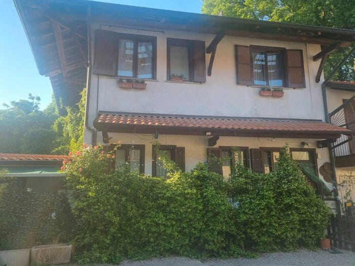 Casa trilocale in vendita in Via Giuseppe Garibaldi, Centro, Busto Garolfo