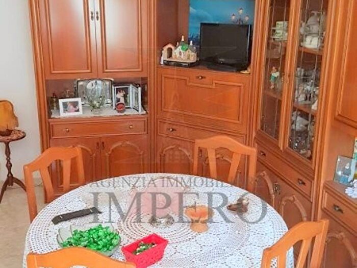 Appartamento trilocale in vendita in Corso della Repubblica, Centro, Camporosso