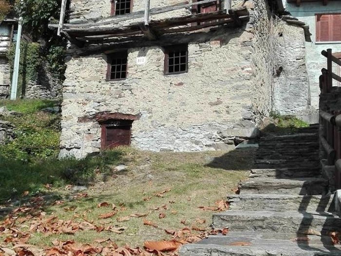 Case in Vendita e in Affitto - 2