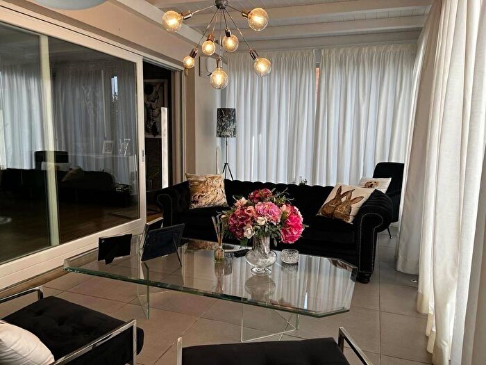 Casa con 10 locali in vendita in Via Sforzi, Forte Dei Marmi
