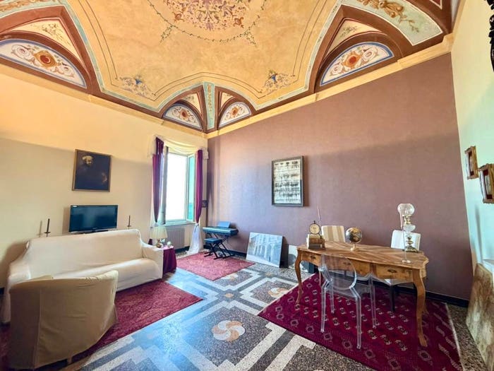Appartamento quadrilocale in vendita in Via Carloforte, Pegli, Genova