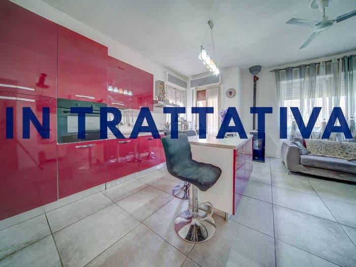 Appartamento trilocale in vendita in via San Giorgio, Casorate Sempione