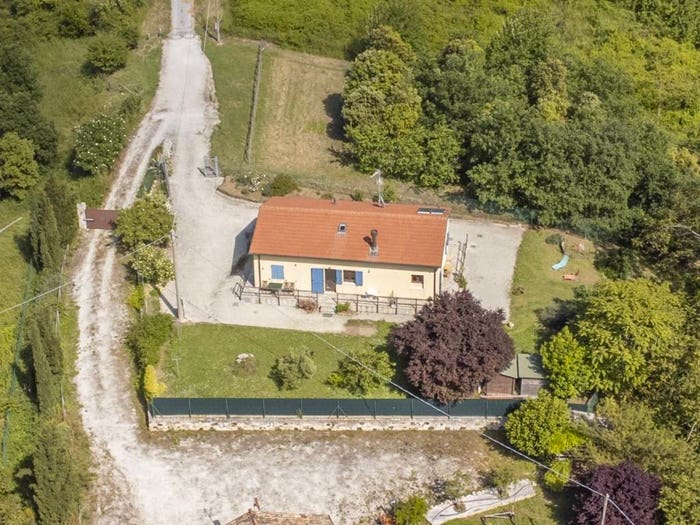 Casa quadrilocale in vendita in Frazione FRAZIONE POGGIO, Poggio Massignano, Ancona