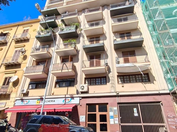 Appartamento bilocale in vendita in Via Volturno, Politeama Ruggiero Settimo, Palermo