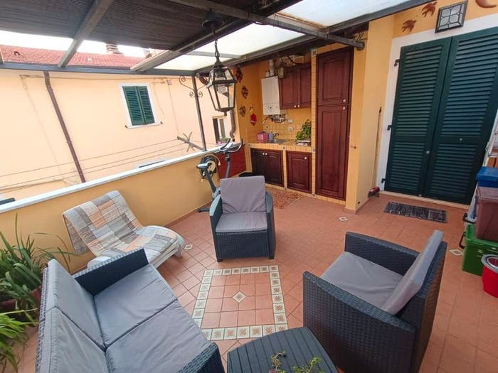 Appartamento quadrilocale in vendita in Via Carlo e Giovanni Sforza, Avenza, Carrara