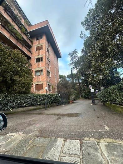 Appartamento trilocale in vendita in Beccaria Colombo, Firenze
