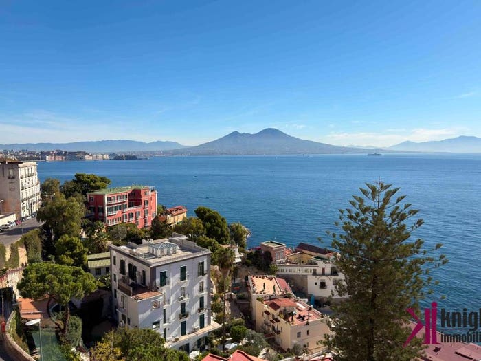 Appartamento con 5 locali in vendita in Via Posillipo, Posillipo, Napoli