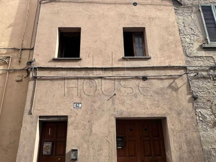 Appartamento con 6 locali in vendita in Via Guglielmo Marconi, Centro, Città di Castello