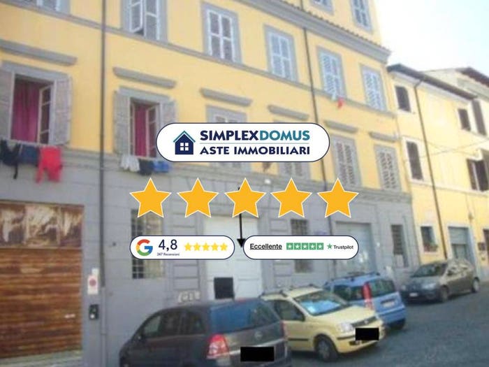 Appartamento bilocale in vendita in Piazza Cesare Battisti, Centro Storico, Velletri