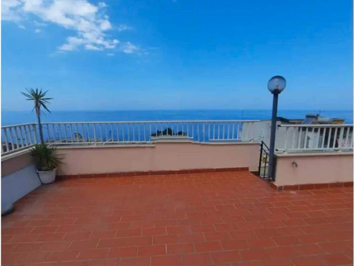 Appartamento trilocale in vendita in Via Belvedere, Centro, Bagnara Calabra