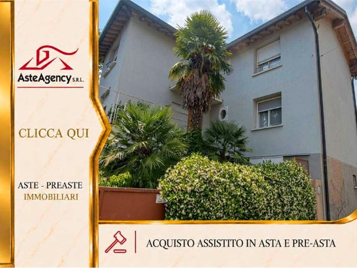 Casa con 6 locali in vendita in Frazione sarone via vallone, Centro, Caneva