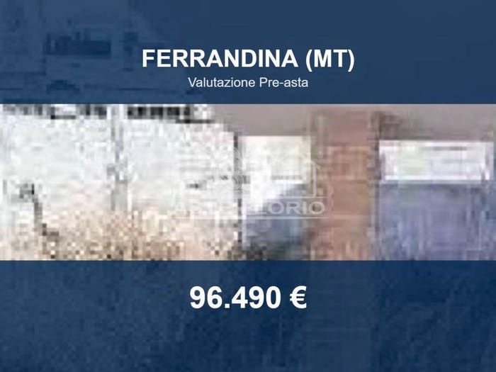 Appartamento con 5 locali in vendita in Piazza Santa Maria sc, Centro, Ferrandina