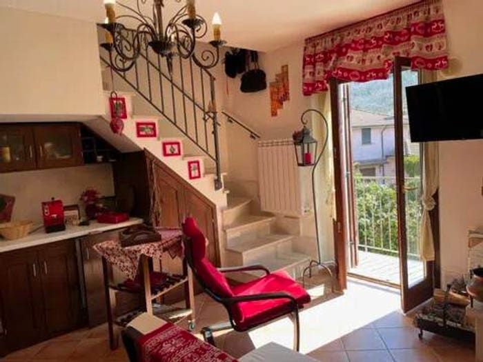Appartamento trilocale in vendita in Via Della Pinetina, Alfedena