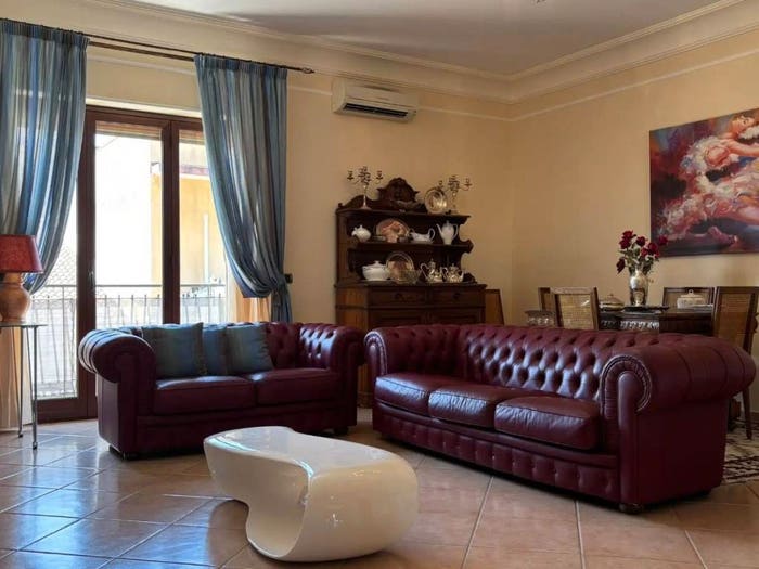 Appartamento quadrilocale in vendita in Via Mariano Maio, Centro, Milazzo
