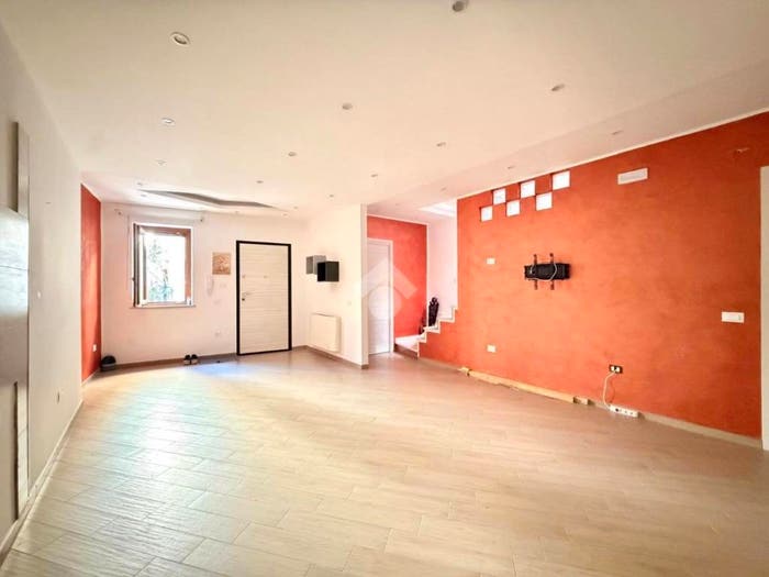 Appartamento trilocale in vendita in Via Petroncello, Spezzano Piccolo, Casali del Manco