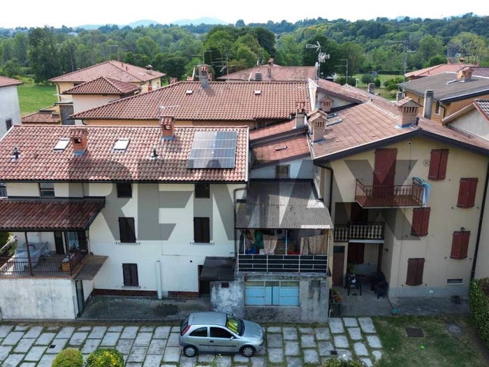 Casa con 6 locali in vendita in VIA SOTTORIPA, Paladina