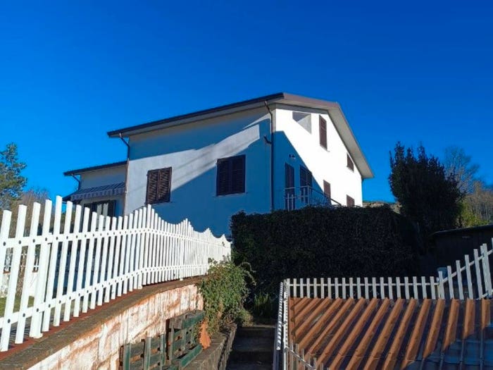 Casa con 6 locali in vendita in Via Paesi Bassi, Masero, Licciana Nardi