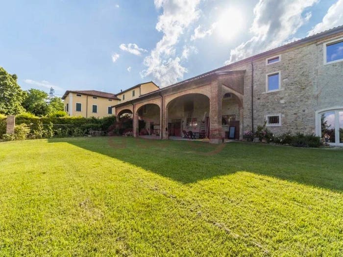 Casa in vendita in Via Nazionale Lemignano, Lemignano, Collecchio