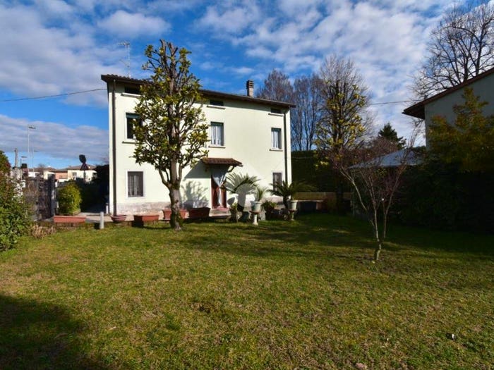 Casa con 6 locali in vendita in Via padre costanzo beschi, Centro, Castiglione delle Stiviere