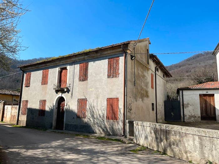 Casa con 6 locali in vendita in Via Diana, Valsanzibio, Galzignano Terme