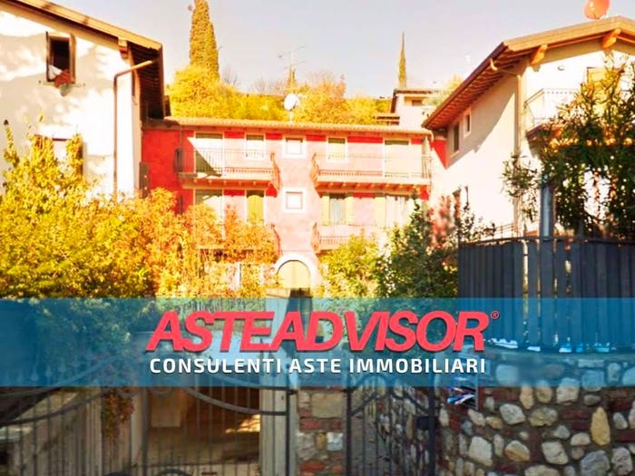 Appartamento con 6 locali in vendita in Via S Carlo B A, Soiano, Soiano del Lago
