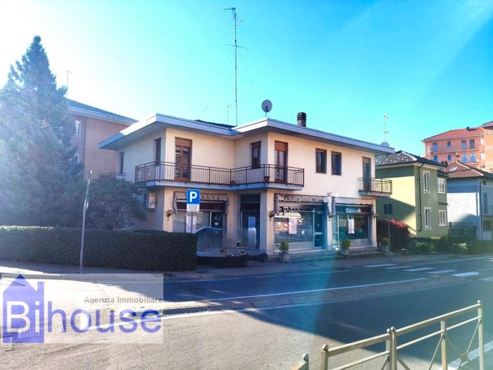 Casa con 6 locali in vendita in Via Giacomo Matteotti, Centro, Cossato