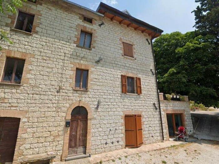 Appartamento trilocale in vendita in Via dell'Assino n Gubbio PG, Semonte Casamorcia, Gubbio