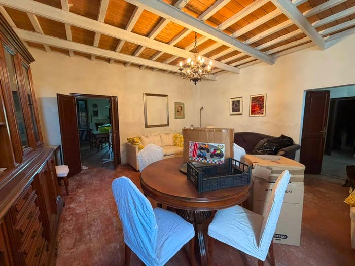Casa con 6 locali in vendita in Via Giuseppe Garibaldi, Centro, Moglia