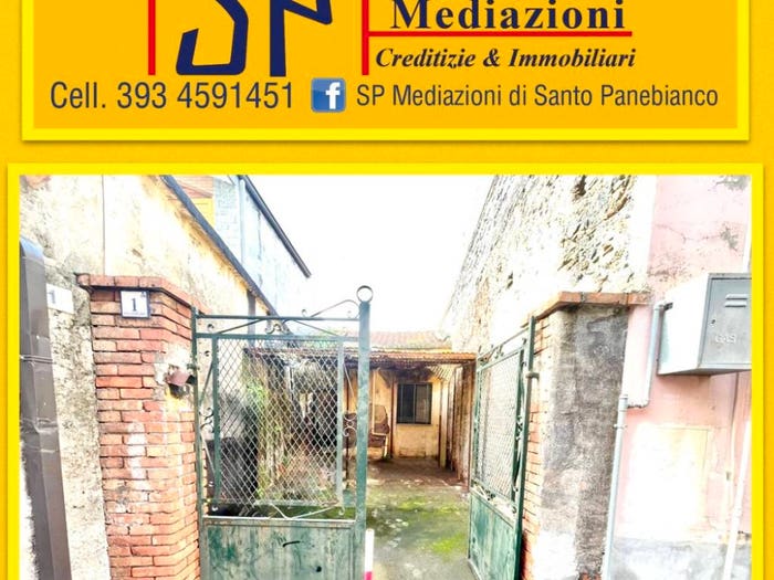 Casa trilocale in vendita in Via Chiusa della Croce, Vambolieri I, Aci Catena