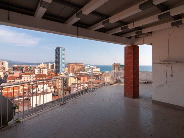 Casa con 5 locali in vendita in via serri, Centro, Follonica