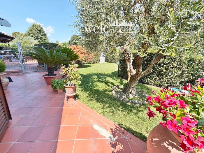 Casa con 5 locali in vendita in Via Tabernacolo, Capalle La Villa Esselunga, Campi Bisenzio