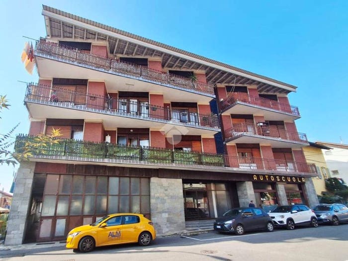 Appartamento trilocale in vendita in Via Remmert, Centro, Ciriè