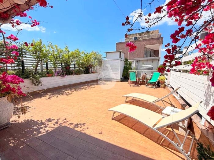 Appartamento quadrilocale in vendita in Via Marino Di Caramanico, Poggioreale, Napoli