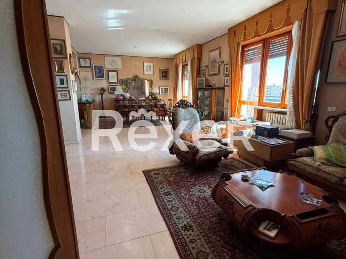 Appartamento con 5 locali in vendita in Corso Pietro Giannone, Immacolata, Foggia